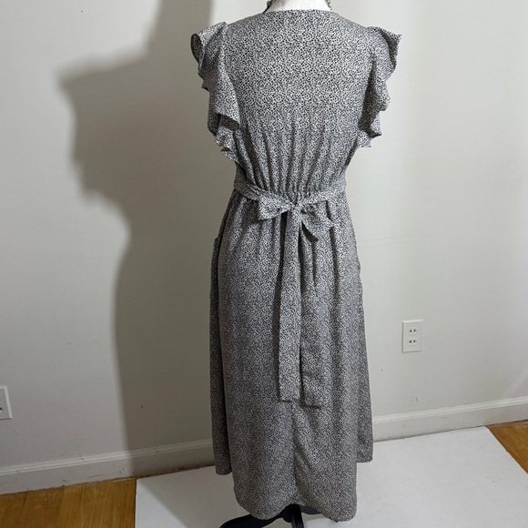 Sienna Sky Monochrome Ruffle Midi Dress sz xs - Picture 5 of 14